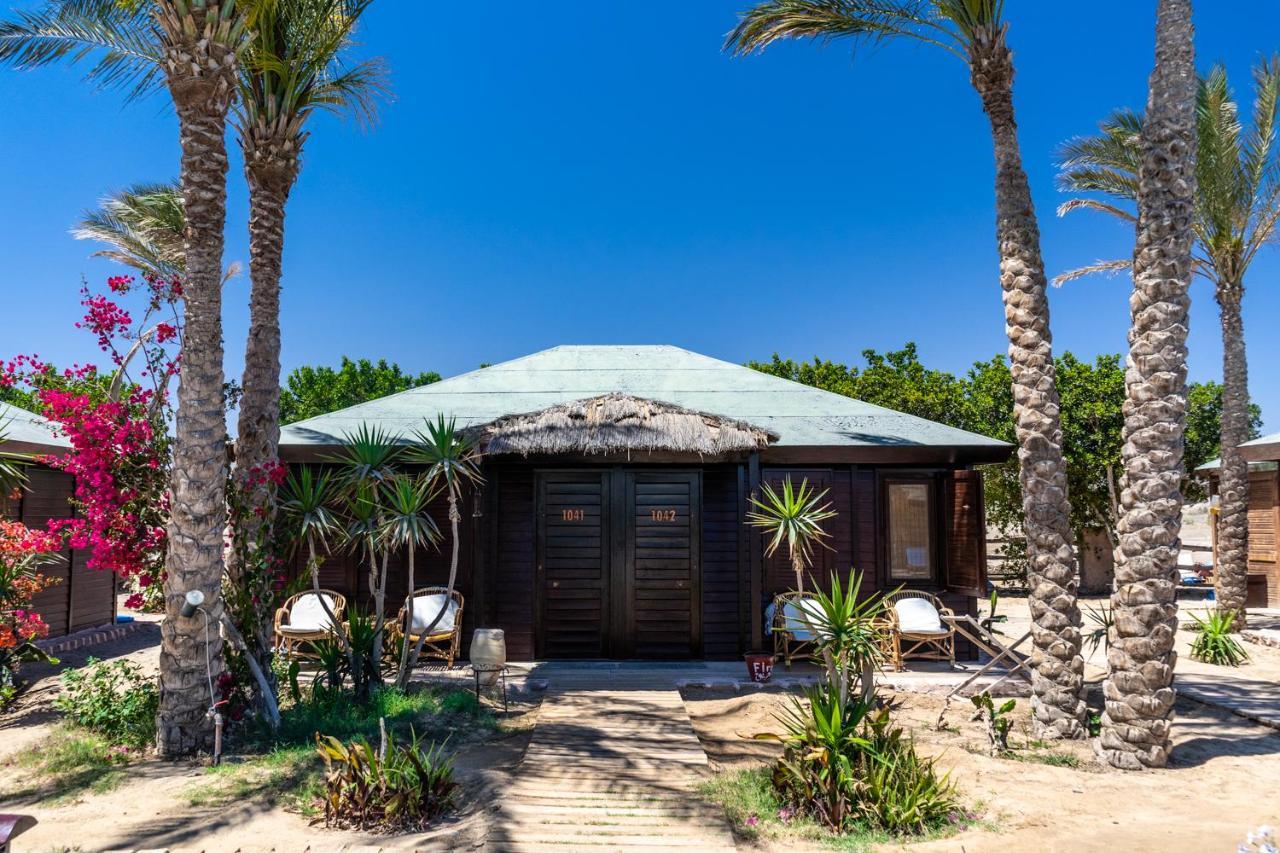 Abu Dabbab Lodge Экстерьер фото